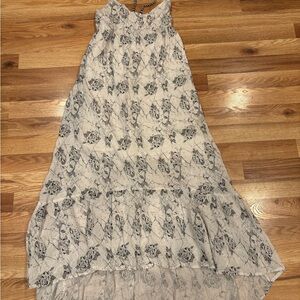 Volcom Black and White Patterned Fabric tiered maxi dress 2000s